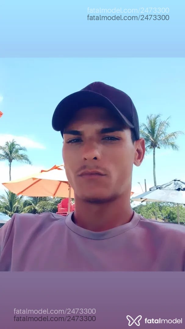 Acompanhante homem morena (o) de olhos pretos - Carlos