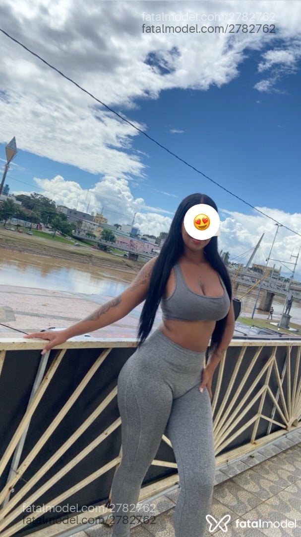 Acompanhante mulher morena (o) de olhos castanhos - Turca