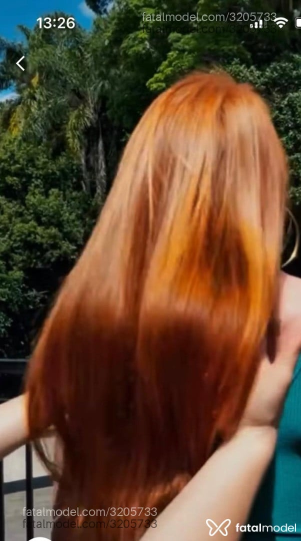 Acompanhante mulher ruiva (o) de olhos azuis - Luana