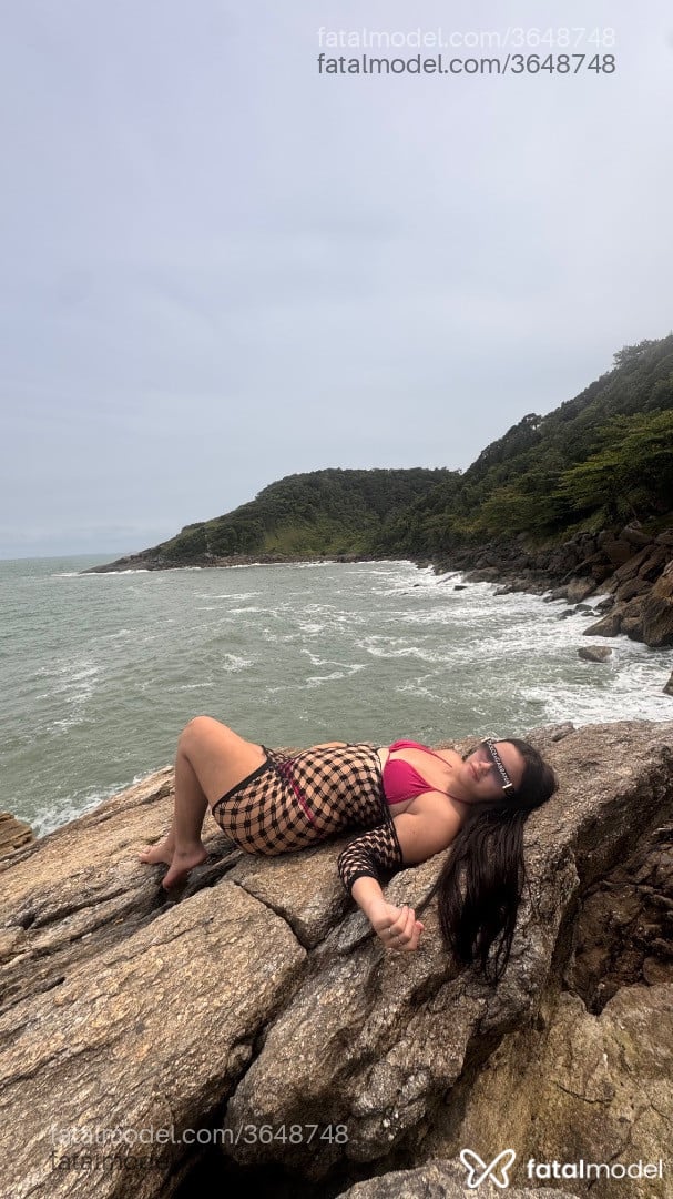 Acompanhante mulher morena (o) de olhos castanhos - Larissa Dantas