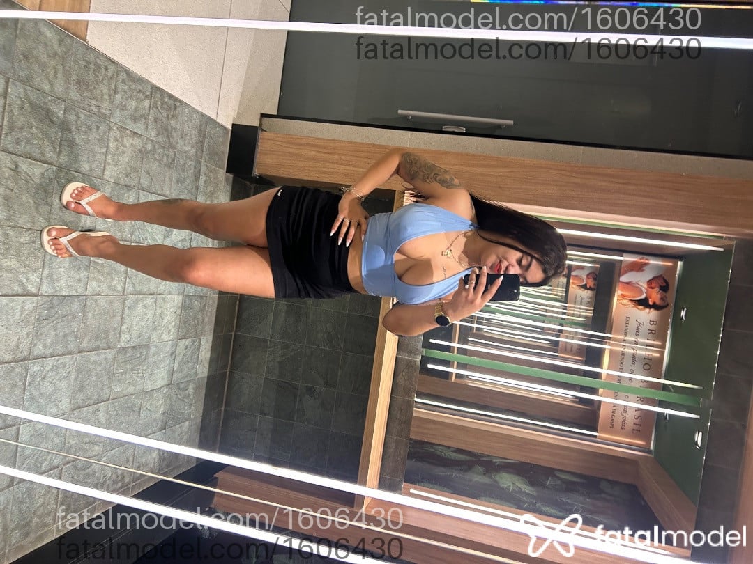 Acompanhante mulher morena (o) de olhos castanhos - Myllena