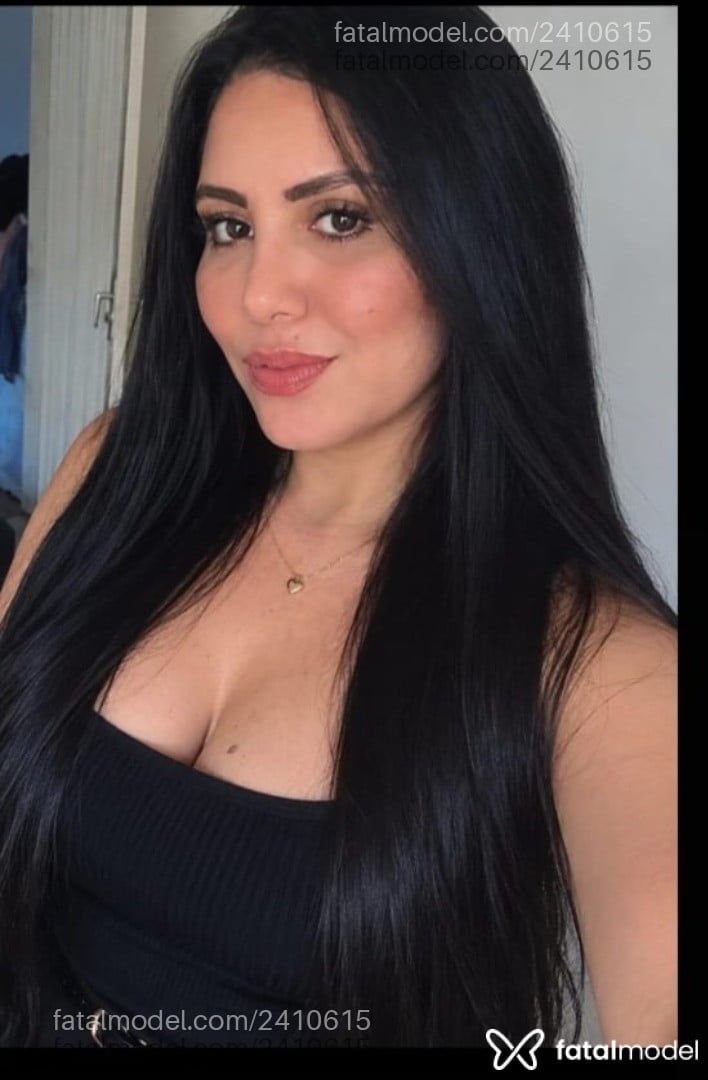 Acompanhante mulher com cabelo castanho de olhos castanhos - Karina