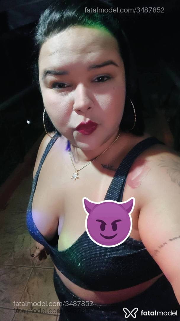 Acompanhante mulher morena (o) de olhos castanhos - Roh