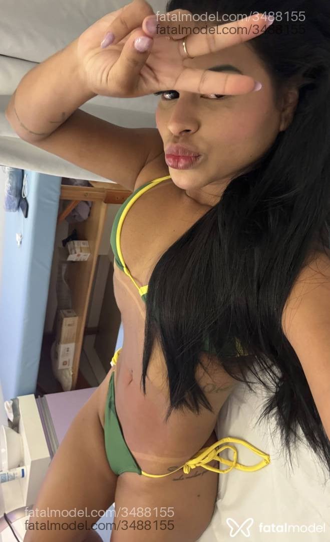 Acompanhante mulher morena (o) de olhos pretos - Bianca Martinele