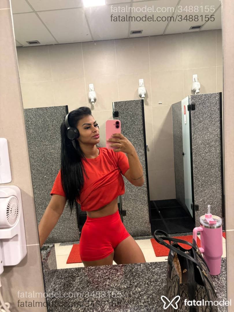 Acompanhante mulher morena (o) de olhos pretos - Bianca Martinele