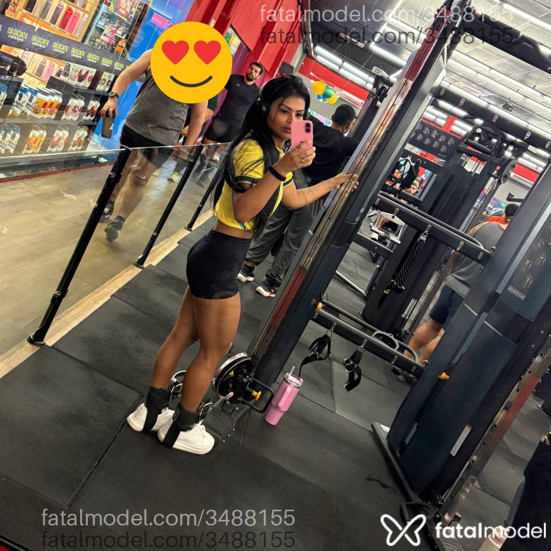 Acompanhante mulher morena (o) de olhos pretos - Bianca Martinele