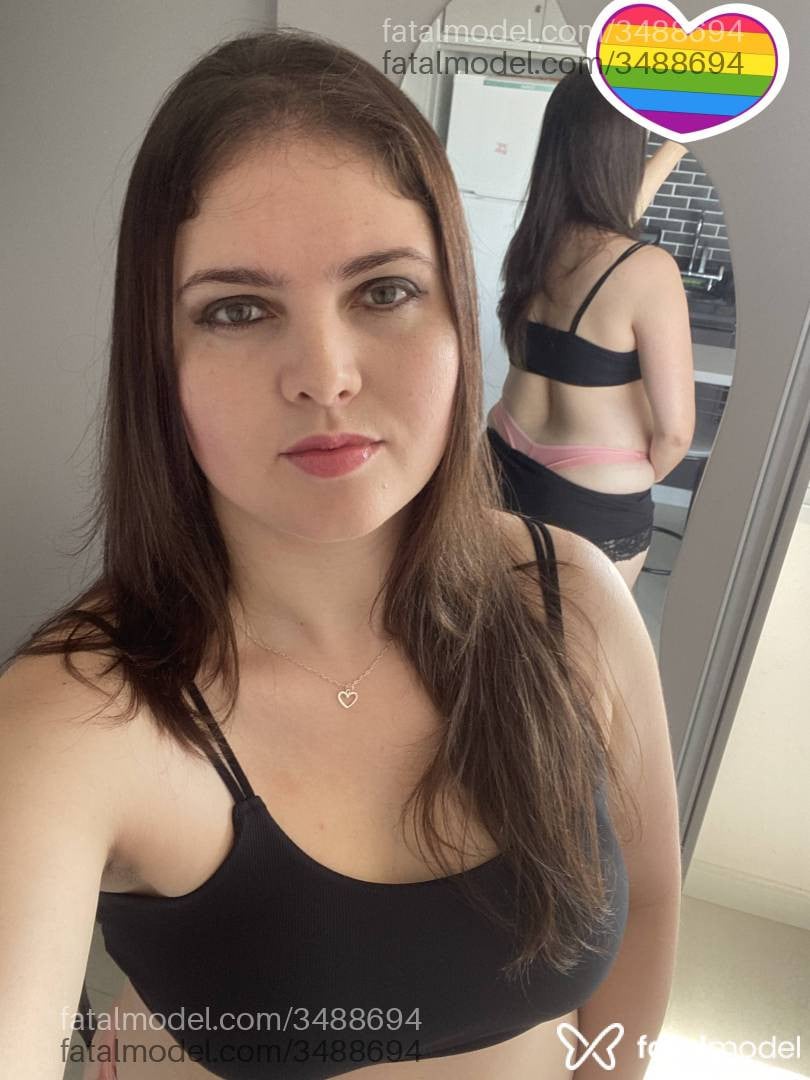 Acompanhante mulher loira (o) de olhos verdes - Lorena Goulart