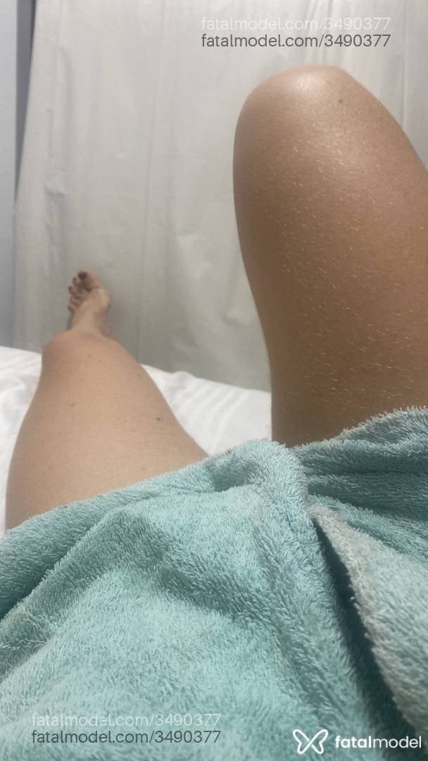 Acompanhante mulher loira (o) de olhos mel - Pamela Brandão
