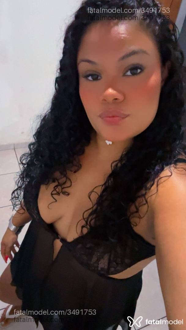 Acompanhante mulher morena (o) de olhos pretos - Nicolly