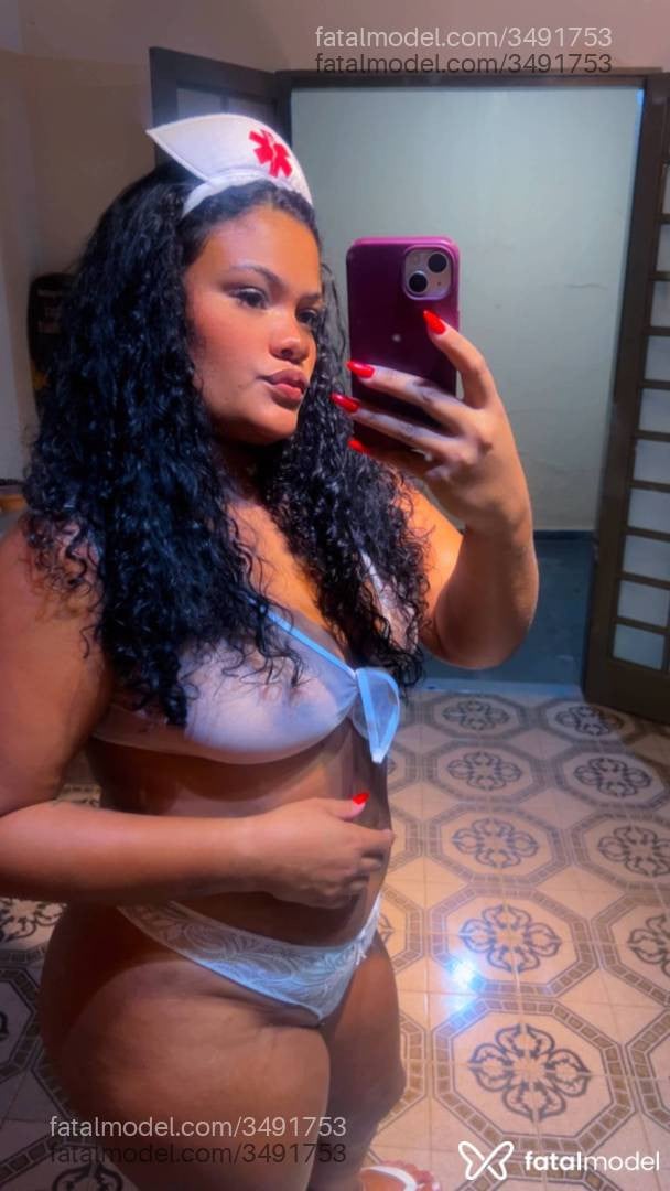 Acompanhante mulher morena (o) de olhos pretos - Nicolly