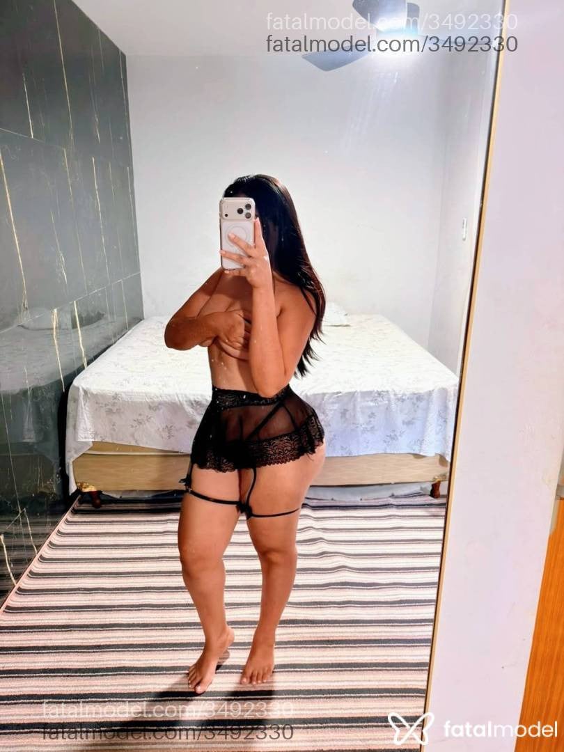 Acompanhante mulher morena (o) de olhos castanhos - Bruna