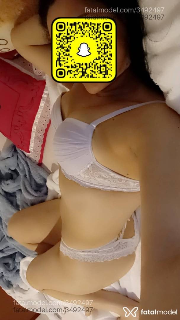 Acompanhante mulher morena (o) de olhos castanhos - Gabi