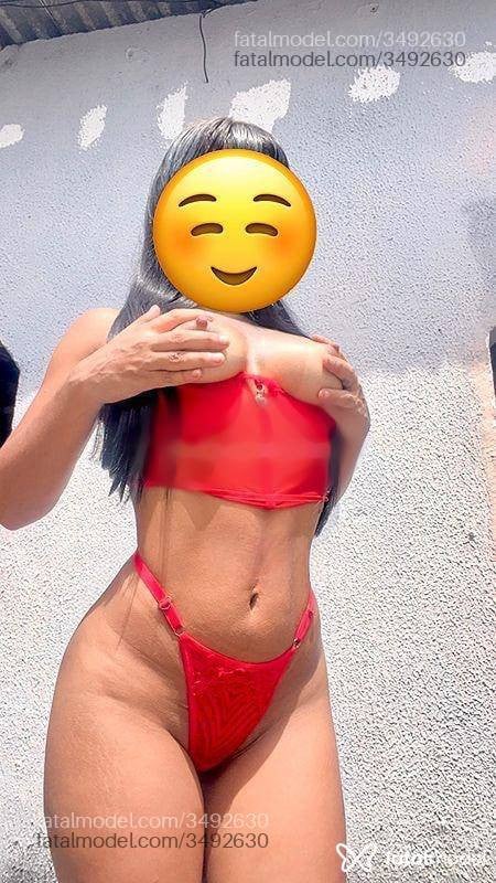 Acompanhante mulher morena (o) de olhos castanhos - Estrela Lua