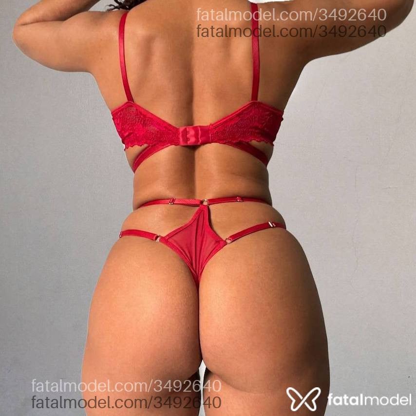 Acompanhante mulher morena (o) de olhos castanhos - Isa Muniz
