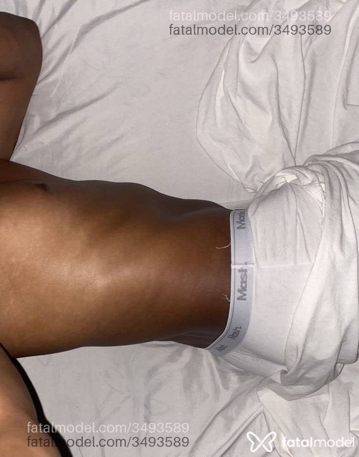 Acompanhante homem morena (o) de olhos pretos - Dudu