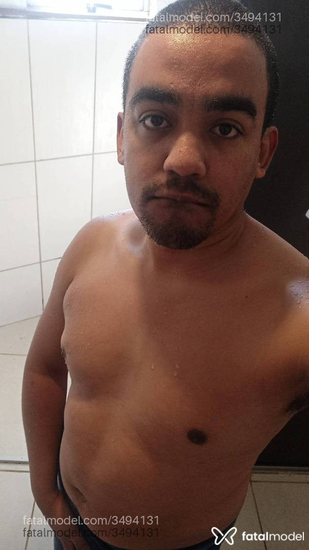 Acompanhante homem morena (o) de olhos pretos - Fernando