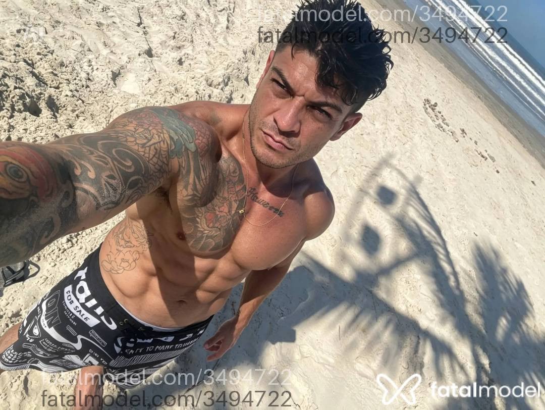Acompanhante homem com cabelo castanho de olhos castanhos - João Paulo Acompanhante homem com cabelo castanho de olhos castanhos - João Paulo