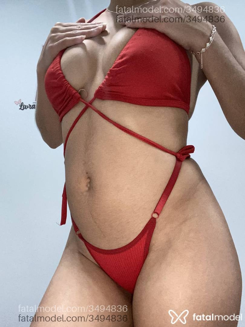 Acompanhante mulher com cabelo castanho de olhos castanhos - Melissa