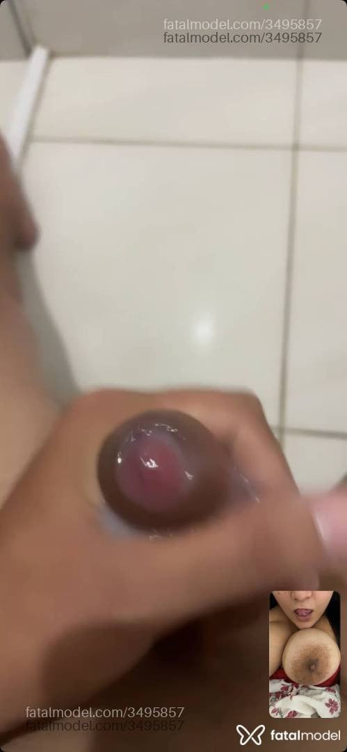 Acompanhante mulher morena (o) de olhos pretos - Gordinhapeituda