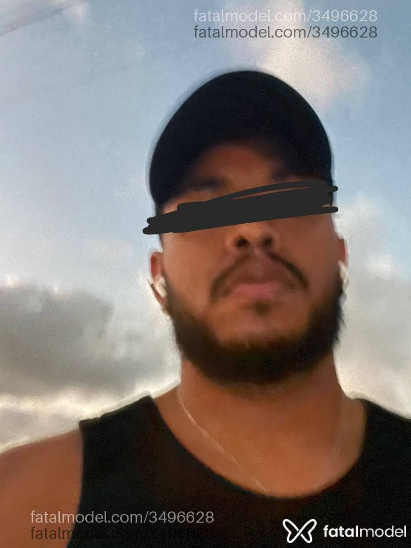 Acompanhante homem morena (o) de olhos castanhos - Gabriel