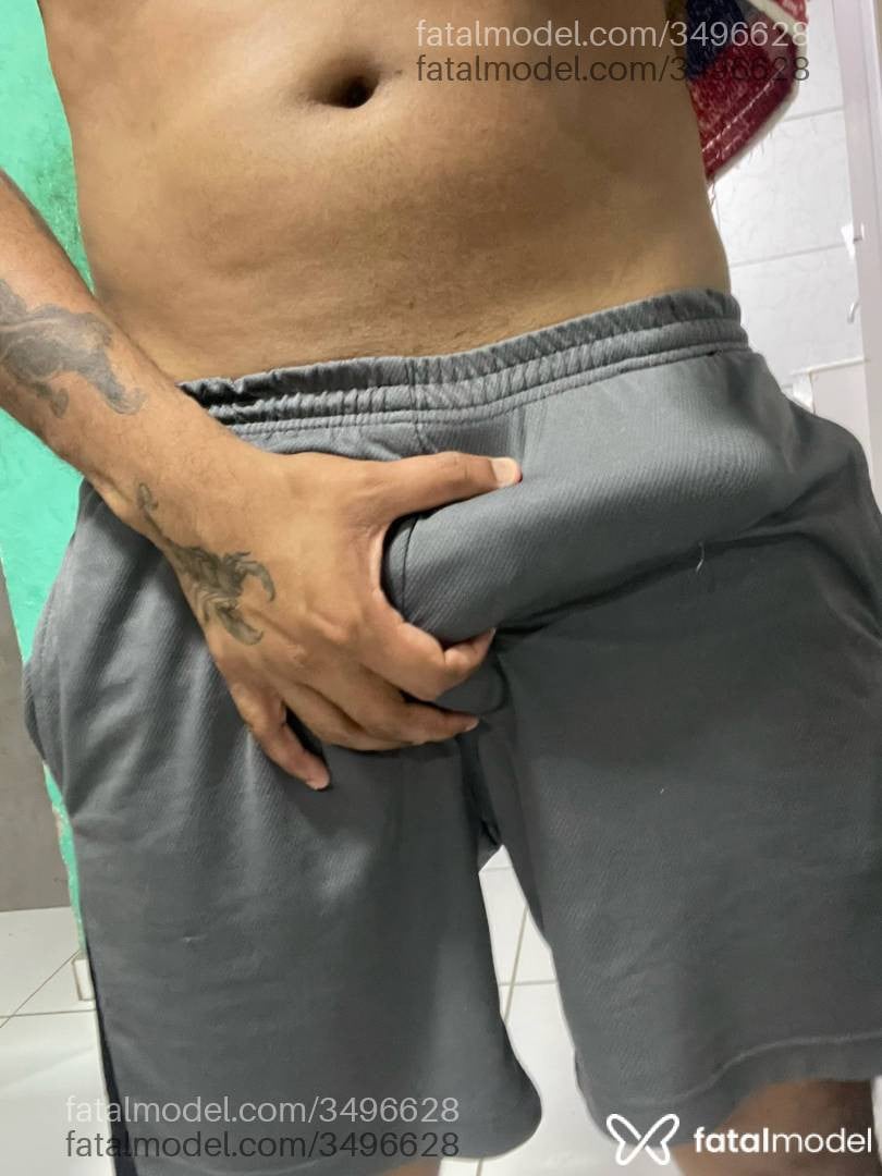 Acompanhante homem morena (o) de olhos castanhos - Gabriel