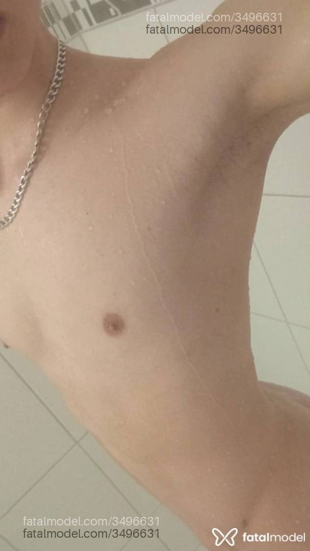 Acompanhante homem com cabelo castanho de olhos castanhos - Eruss