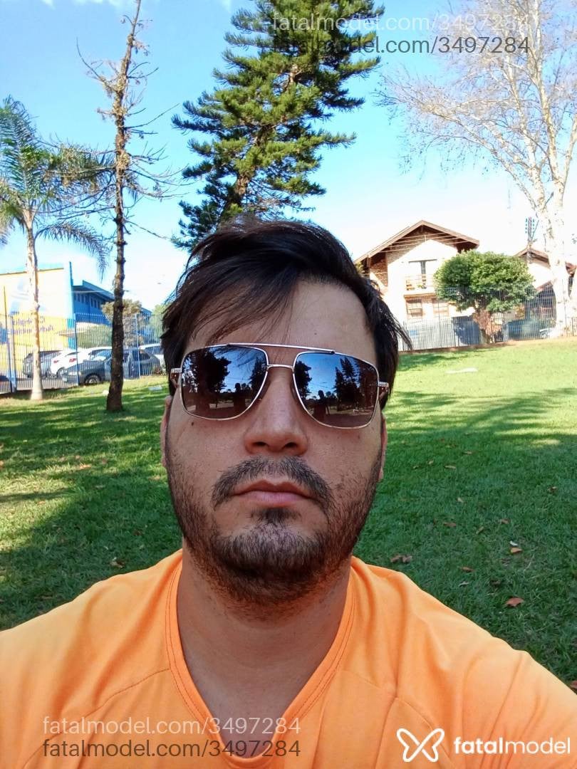 Acompanhante homem morena (o) de olhos mel - Luan