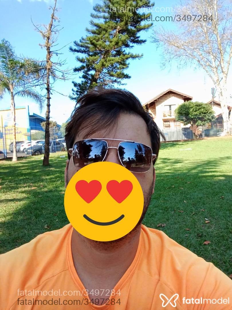 Acompanhante homem morena (o) de olhos mel - Lukas