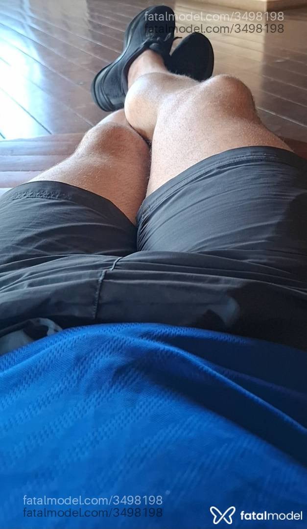 Acompanhante homem com cabelo castanho de olhos castanhos - Thorb