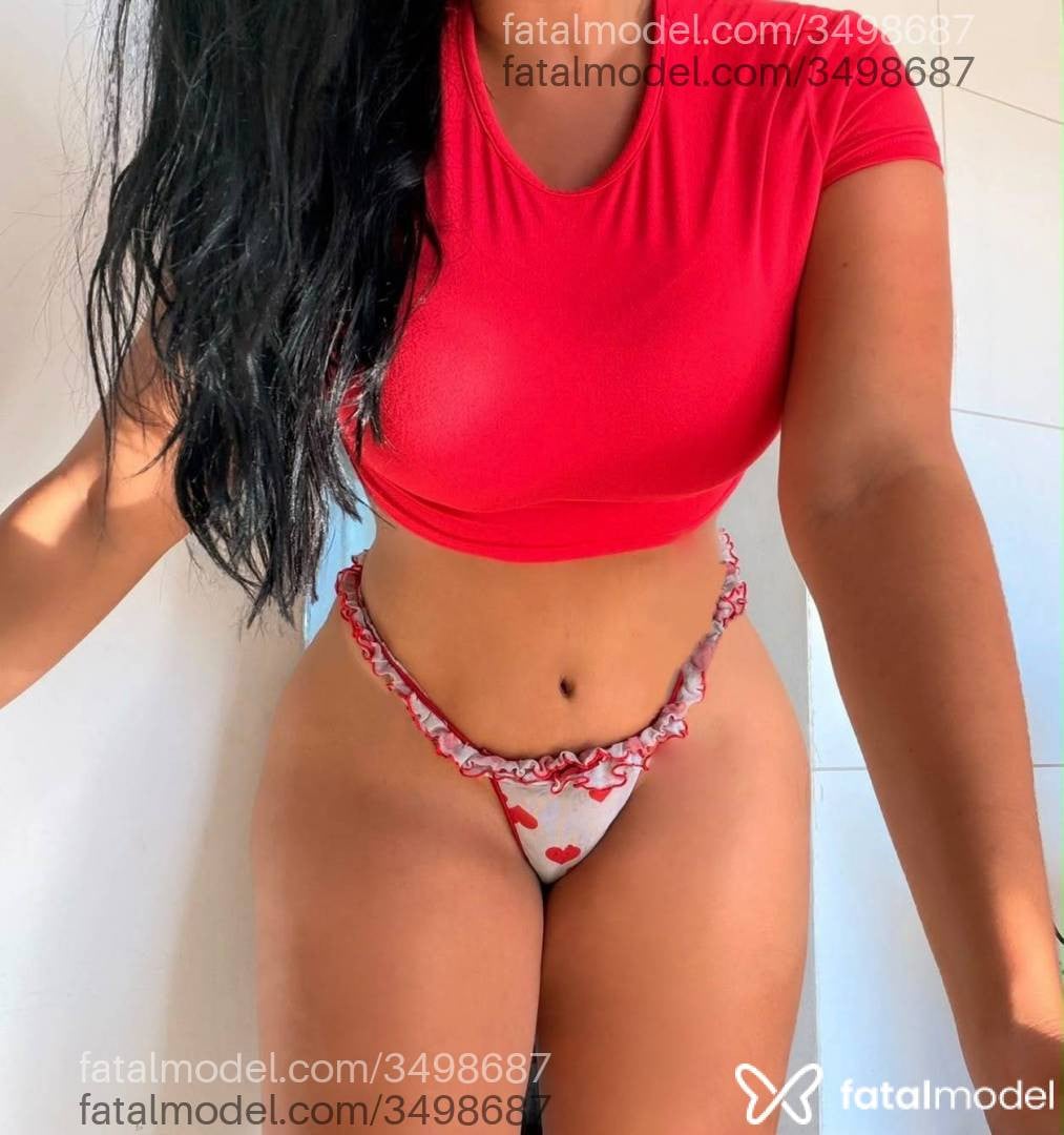 Acompanhante mulher morena (o) de olhos castanhos - ísis