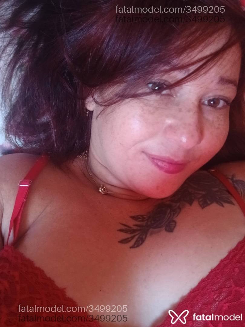 Acompanhante mulher ruiva (o) de olhos mel - Maya