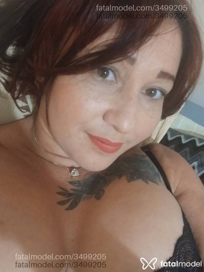 Acompanhante mulher ruiva (o) de olhos mel - Maya