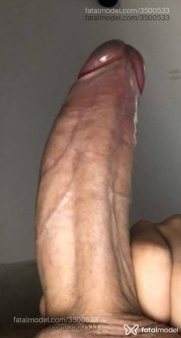 Acompanhante homem com cabelo castanho de olhos castanhos - Raphael