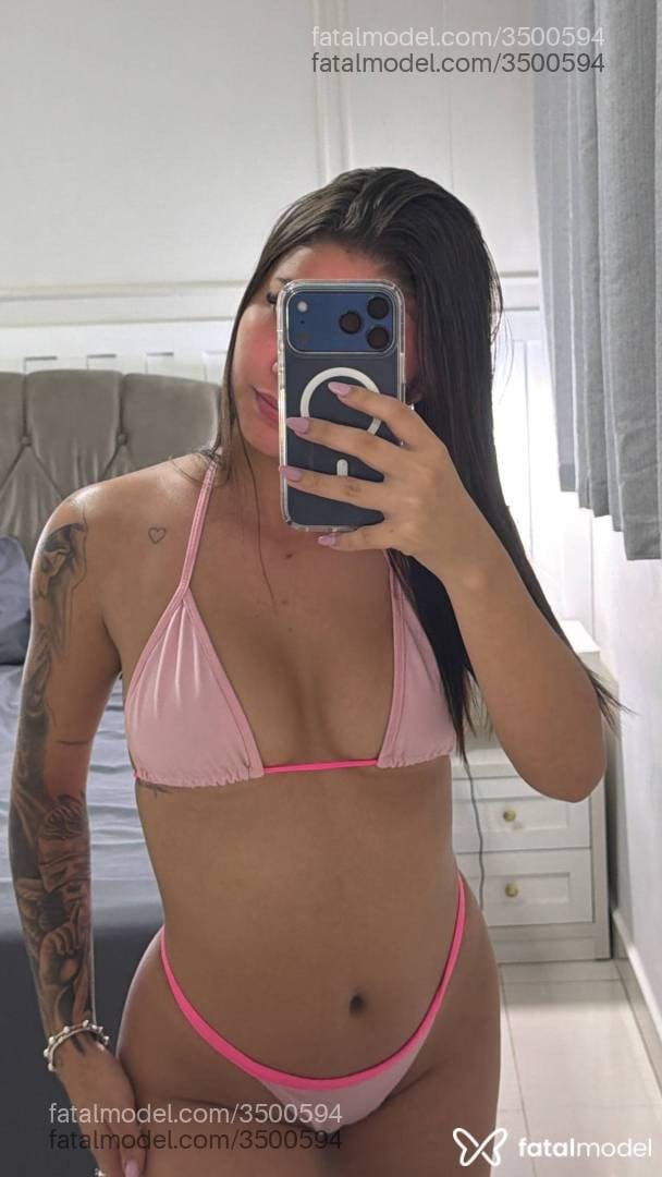 Acompanhante mulher com cabelo castanho de olhos castanhos - Nicole
