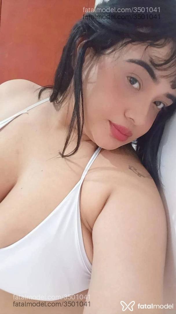Acompanhante mulher morena (o) de olhos castanhos - Juju