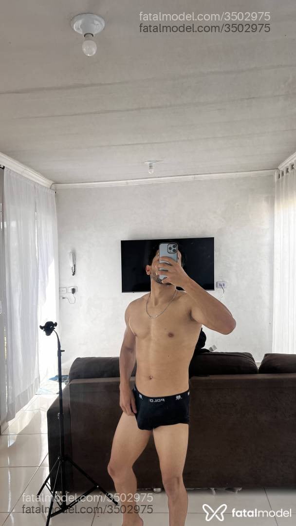 Acompanhante homem morena (o) de olhos castanhos - Matheus Soares
