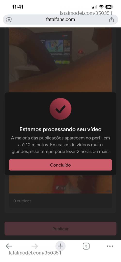 Acompanhante travesti morena (o) de olhos castanhos - Duuuda