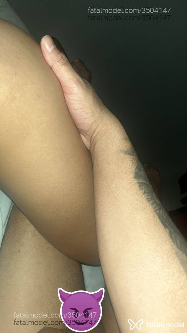 Acompanhante mulher com cabelo castanho de olhos castanhos - Manu