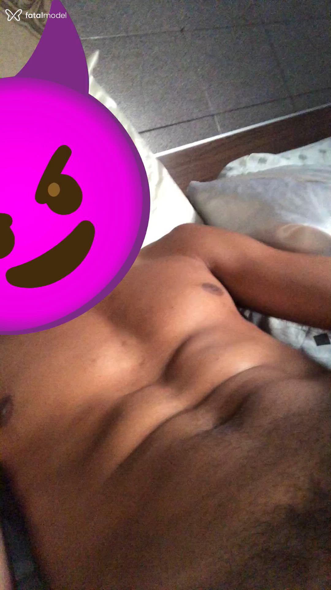 Acompanhante homem morena (o) de olhos pretos - Tadafilado