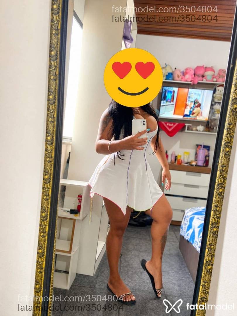 Acompanhante mulher morena (o) de olhos pretos - Bárbara