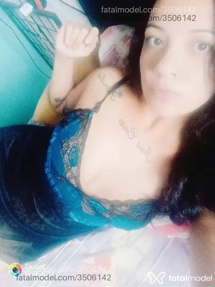 Acompanhante mulher ruiva (o) de olhos castanhos - Darlla