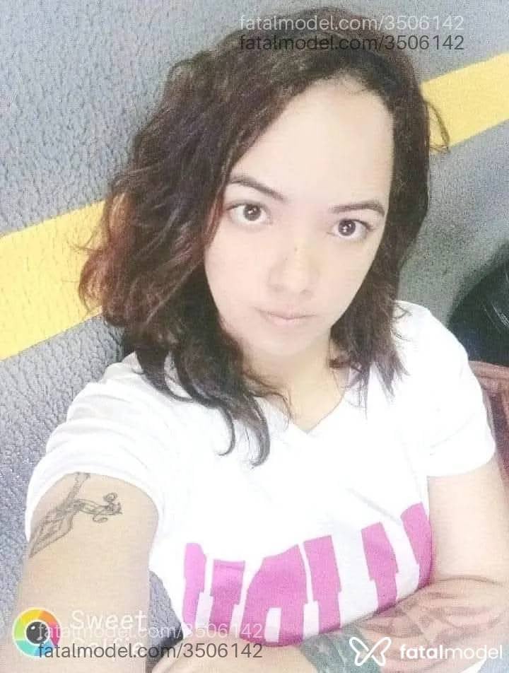 Acompanhante mulher ruiva (o) de olhos castanhos - Darlla