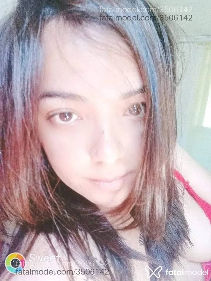 Acompanhante mulher ruiva (o) de olhos castanhos - Darlla