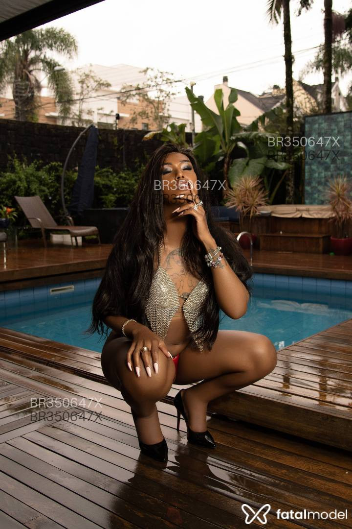 Acompanhante mulher trans morena (o) de olhos pretos em São Paulo - CAROL MELLO BBC