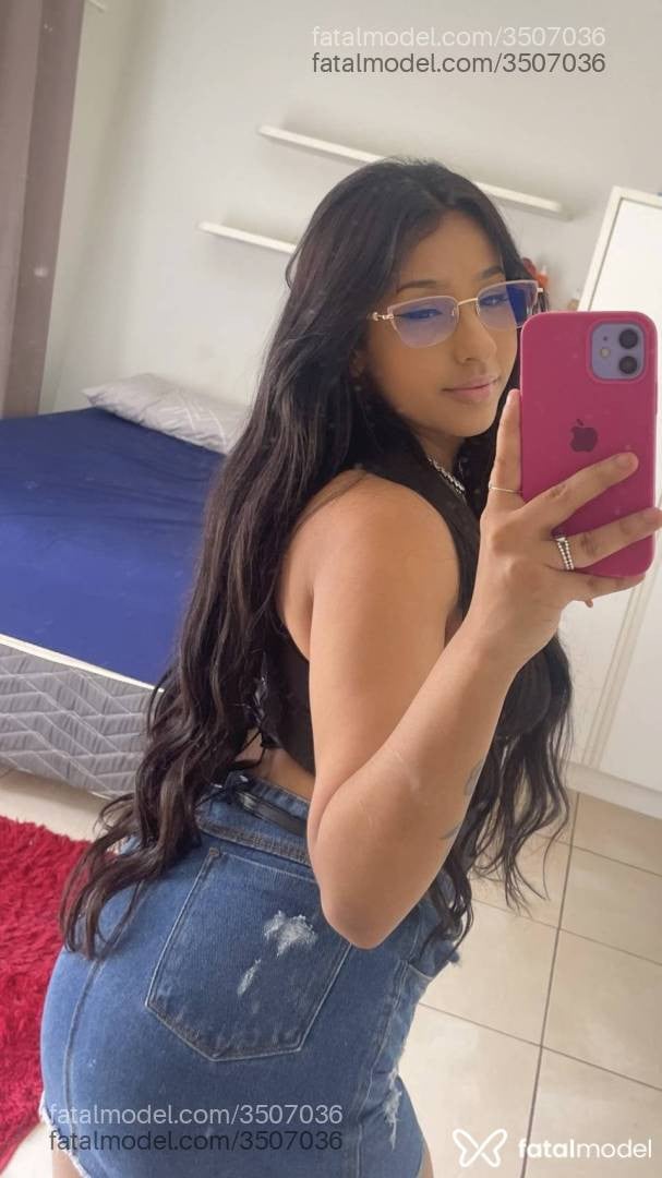 Acompanhante mulher morena (o) de olhos castanhos - Ana Liz