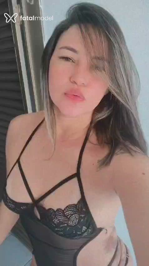 Acompanhante mulher loira (o) de olhos mel - Juliana Oliveira