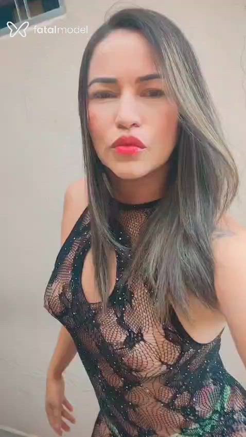 Acompanhante mulher loira (o) de olhos mel - Juliana Oliveira