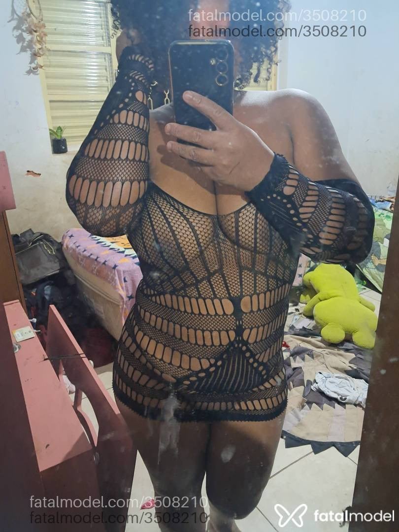 Acompanhante mulher morena (o) de olhos pretos - Marilza