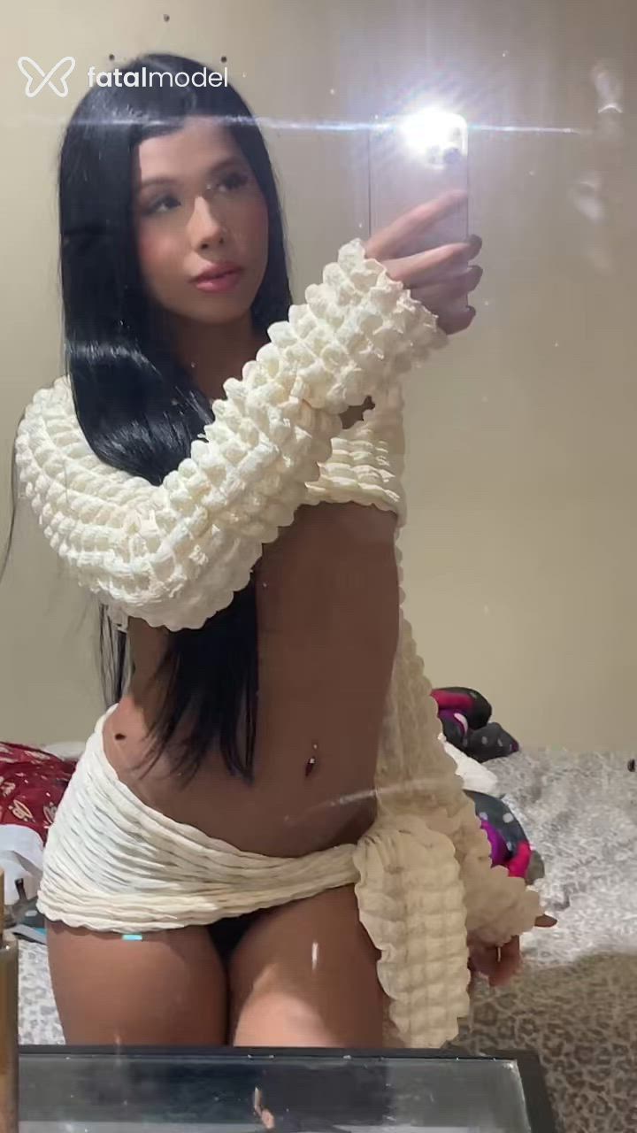 Acompanhante mulher trans morena (o) de olhos castanhos - Angell