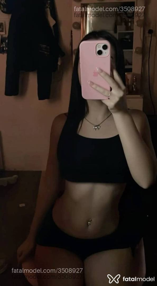 Acompanhante mulher morena (o) de olhos castanhos - Melissa